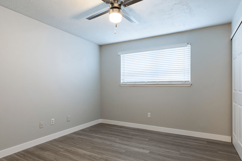 Floor plan for studio, 1 bath, 300 sqft